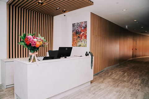 Tom's Court Hotel - Surfers Gold Coast 3