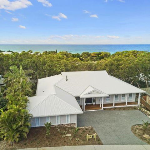 A Home Like Few Others - Surfers Gold Coast 1