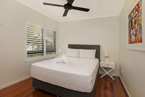 PRTFINO Ultimate Penthouse - Surfers Gold Coast 7