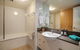 Location 5 Star Stylish Apt With Views - thumb 5