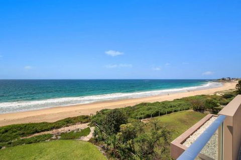 Beach & Ocean Front Penthouse With Wifi & Parking - Surfers Gold Coast 5