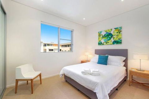 Beach & Ocean Front Penthouse With Wifi & Parking - Surfers Gold Coast 1