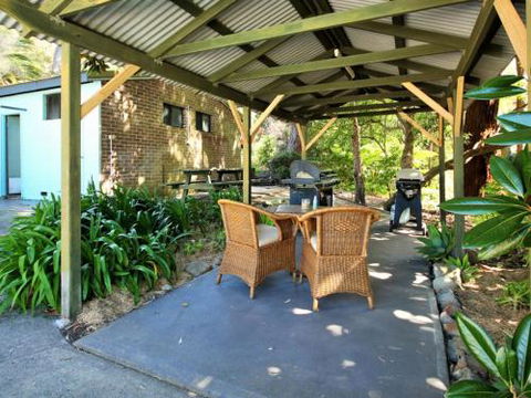 Cottage 3 Hyams Beach Seaside Cottages - Surfers Gold Coast 6