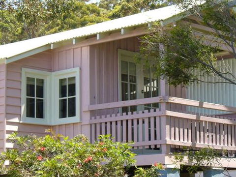 Cottage 2 Hyams Beach Seaside Cottages - Surfers Gold Coast 0
