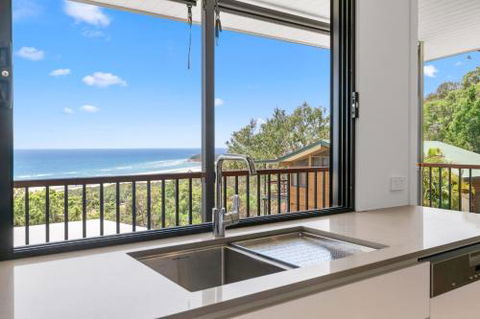Tramican Street House - Surfers Gold Coast 3