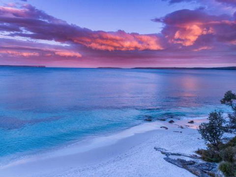Horizons At Hyams Beach 4pm Check Out Sundays - Surfers Gold Coast 2