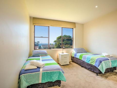 The Lookout At Hyams Beach 4pm Check Out Sundays - Surfers Gold Coast 5