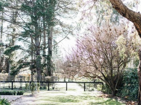 KIRRIEMUIR Burradoo Southern Highlands 4pm Check Out Sunday - Surfers Gold Coast 1
