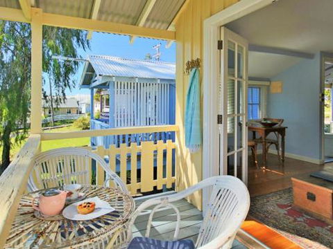 Cottage 4 Hyams Beach Seaside Cottages - Surfers Gold Coast 5