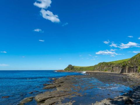 COASTLINE Boat Harbour Gerringong 4pm Check Out Sundays - Surfers Gold Coast 4