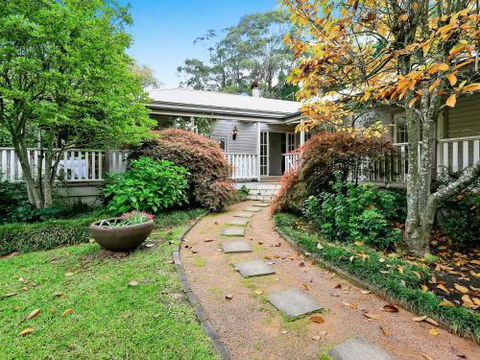 Mirrabooka Burrawang Beautiful Home & 3 Acres Of Gardens In The Southern Highlands - Surfers Gold Coast 5