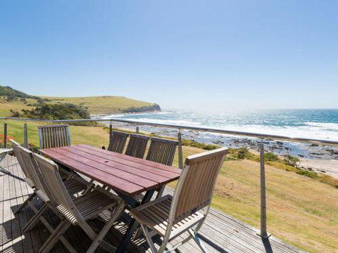 PENZANCE Gerroa Beachfront To Shelley Beach & 4pm Check Out Sundays - Surfers Gold Coast 4