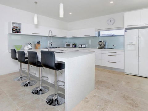 Rosalea By The Bay - Surfers Gold Coast 4