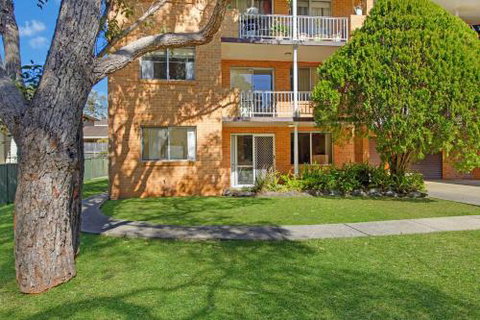 6 Of 12 To 14 Crisallen Street Port Macquarie - Surfers Gold Coast 5