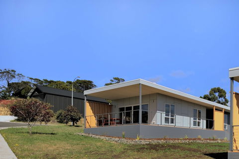 Archella 2 - Beautifully Appointed, Close To Golf Course & Play Ground - Surfers Gold Coast 0