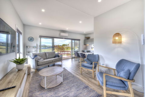 Archella 2 - Beautifully Appointed, Close To Golf Course & Play Ground - Surfers Gold Coast 3