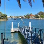 April 19 4 Bedroom Home On Canal With Pool Pontoon Aircon & WiFi! - Surfers Gold Coast 0