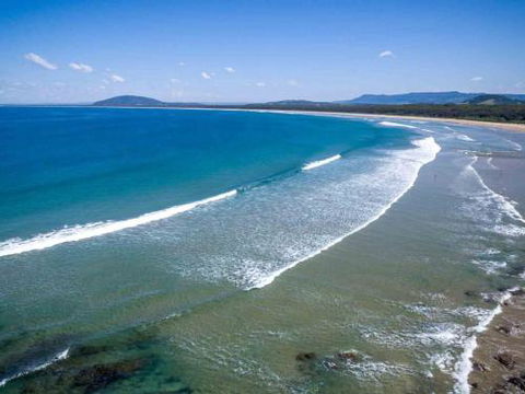 CARMELONE Gerroa 4pm Check Out On Sundays - Surfers Gold Coast 3
