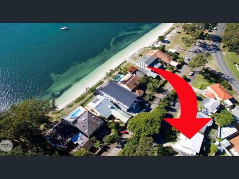Blue Waters 7 Cook St. Pet Friendly & Water Views - Surfers Gold Coast 2