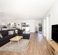 Callies Retreat I Pet Friendly I 3 Min Walk to Beach - Surfers Gold Coast