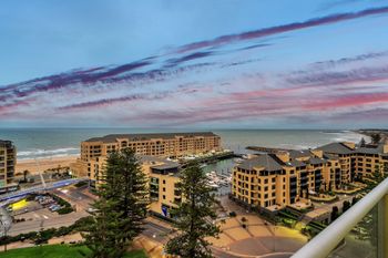 Penthouse Liberty Towers - Surfers Gold Coast 6