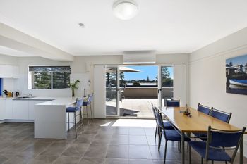 Lakeshore Apartment 3 - Surfers Gold Coast 3
