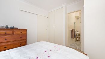 Comfy Convenience In Centennial Park - Surfers Gold Coast 4