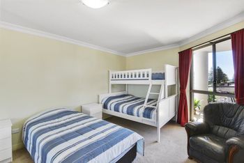 Sorrento Apartment 401 - Surfers Gold Coast 1