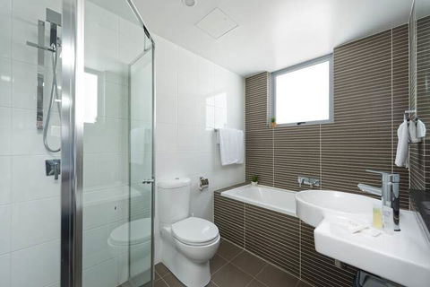 Astra Apartments Miller Street - Surfers Gold Coast 0