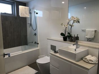 LUXURY 3 BEDROOM APARTMENT SYDNEY - Surfers Gold Coast 4