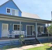 Kookaburra Cottage at Hat Head - Surfers Gold Coast