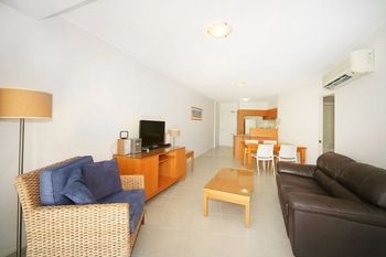 Seaforth Apt 333 - Surfers Gold Coast 3