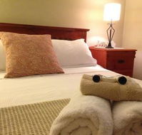 Port Lincoln Holiday Houses - Surfers Gold Coast