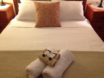 Port Lincoln Holiday Houses - Surfers Gold Coast 1