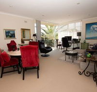 North Sydney Art Bed  Breakfast - Surfers Gold Coast