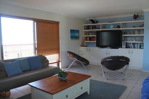Casa La La Malua Bay - Surfers Gold Coast 4