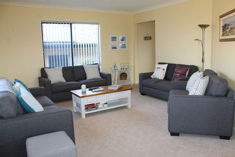 Luxury At Tallawang Malua Bay - Surfers Gold Coast 6