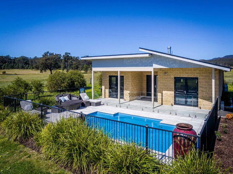 Mandalay Villas - Villa 2 - Surfers Gold Coast 3