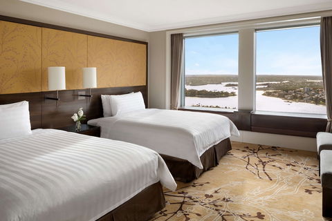 Shangri-La Hotel, Sydney - Surfers Gold Coast 6