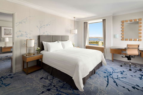Shangri-La Hotel, Sydney - Surfers Gold Coast 4