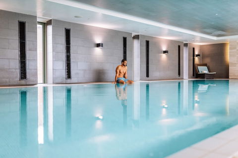 Shangri-La Hotel, Sydney - Surfers Gold Coast 2
