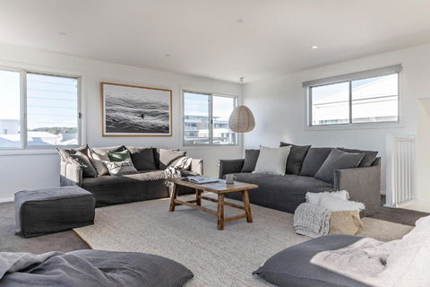 Seaside Escape - Surfers Gold Coast 5