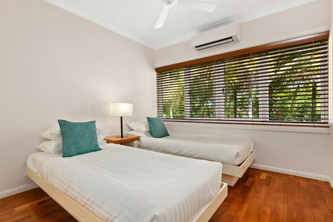 Poolside Apt In Alamanda Beachfront Resort 67 - Surfers Gold Coast 4