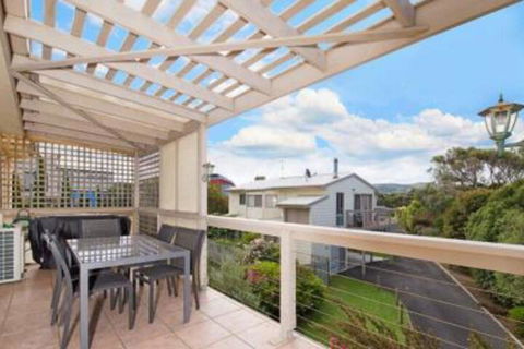 Valkei - Surfers Gold Coast 5