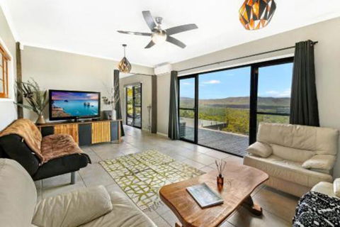 Eagles Loft - Surfers Gold Coast 0