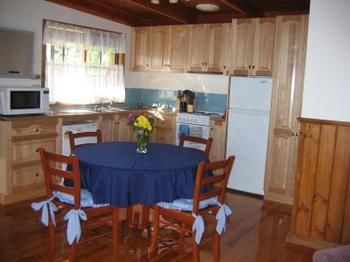 Buttercup Cottage & Private Apartment - Surfers Gold Coast 6