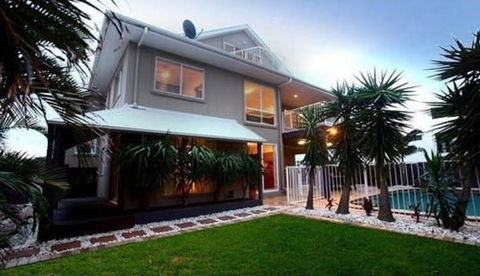 Oceanic 141 Beach House - Surfers Gold Coast 0