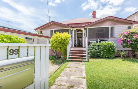 99 Kirkland Bed & Breakfast - Surfers Gold Coast 0