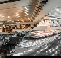 Alexandra Hills Hotel Suites - Surfers Gold Coast