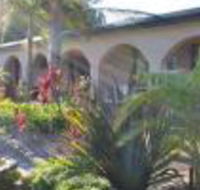Batemans Bay Manor - Surfers Gold Coast